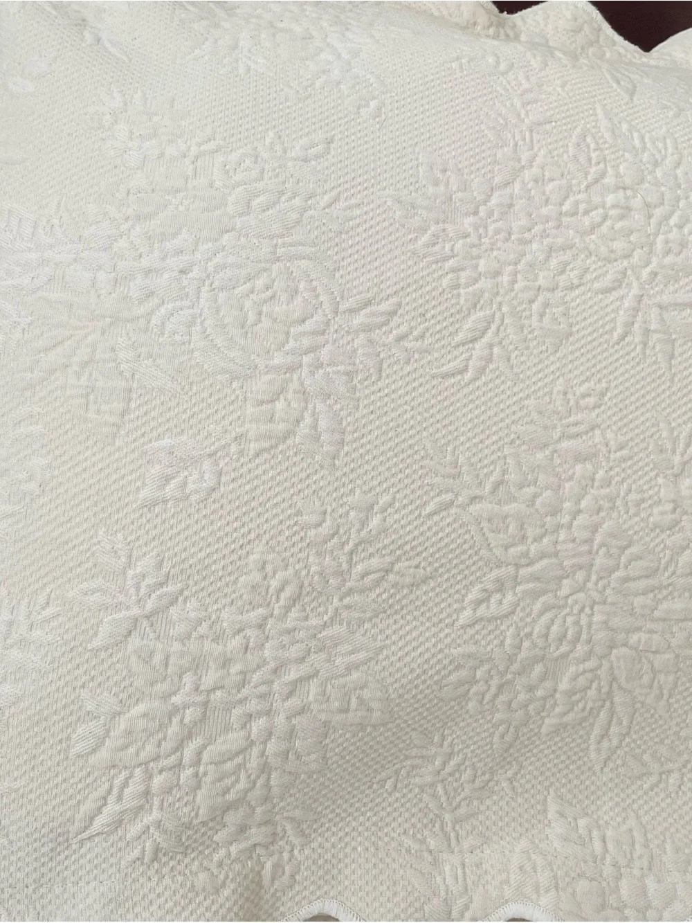 Vintage Ivory Twin Floral Matelasse Coverlet & Sham